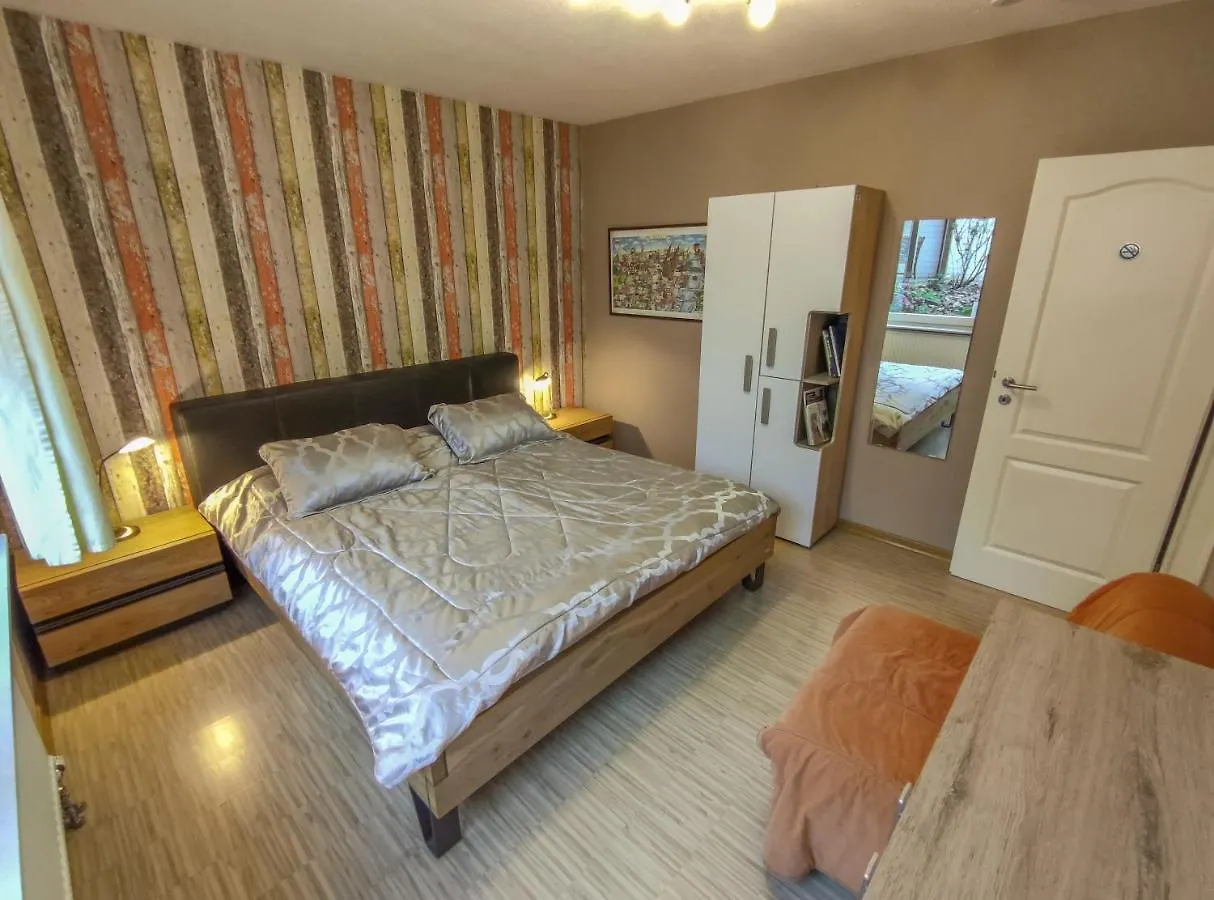 Ferienwohnung ケルン